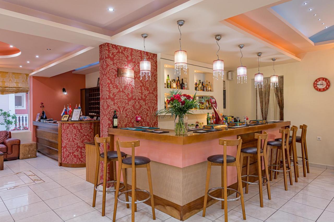 טסיליבי Dinos Hotel מראה חיצוני תמונה