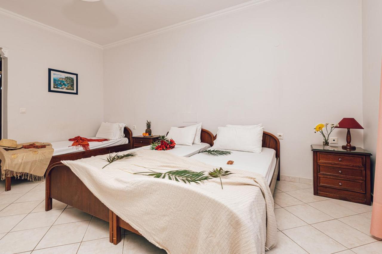 טסיליבי Dinos Hotel מראה חיצוני תמונה