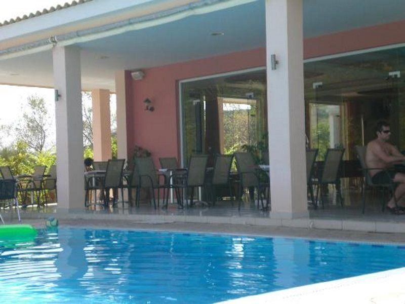 טסיליבי Dinos Hotel מראה חיצוני תמונה